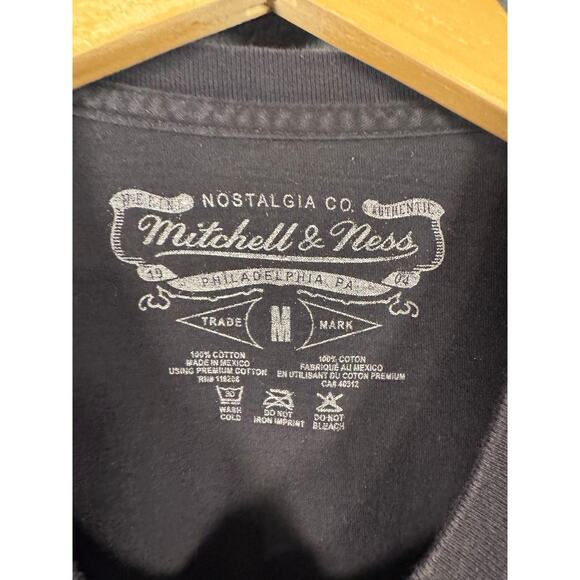Mitchell & Ness Retro Los Angeles Lakers Graphic Black T-Shirt Men's Medium - Picture 5 of 7